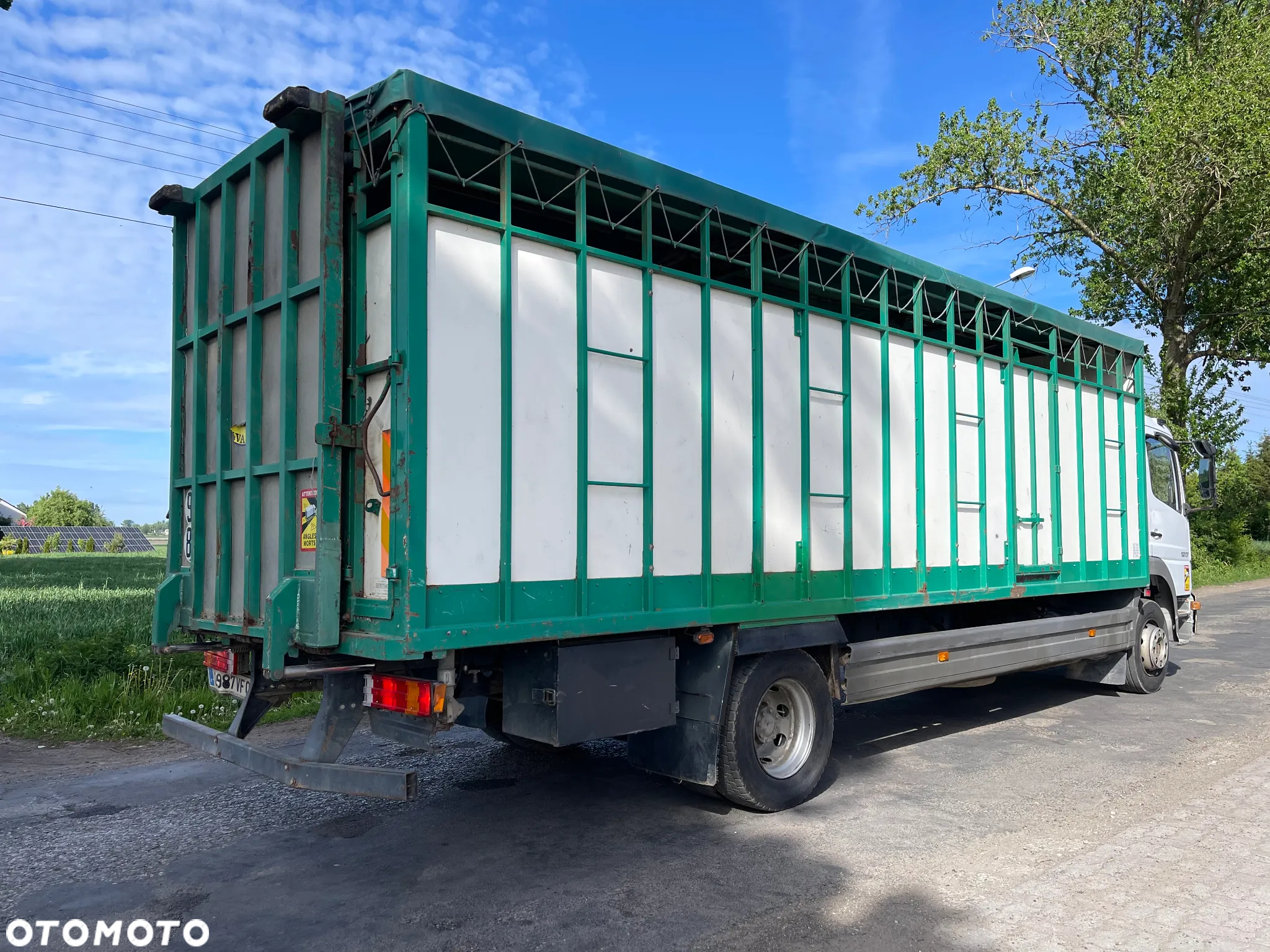 Mercedes-Benz Atego 1217 Rok 2001 Do przewozu zwierząt żywca bydła Stare tacho na tarczki - 7