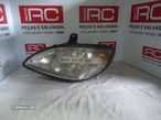 Farol Mercedes Vito de 2006 - 1