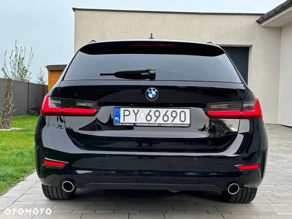 BMW Seria 3 318d Sport Line - 6