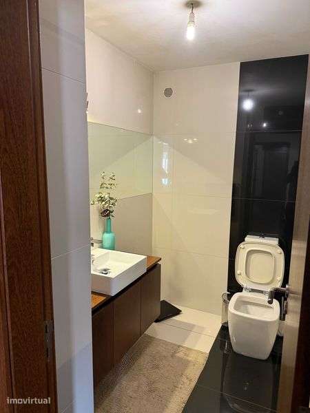 Apartamento T2, com 2 wc junto á estação do Coronado - Grande imagem: 4/11