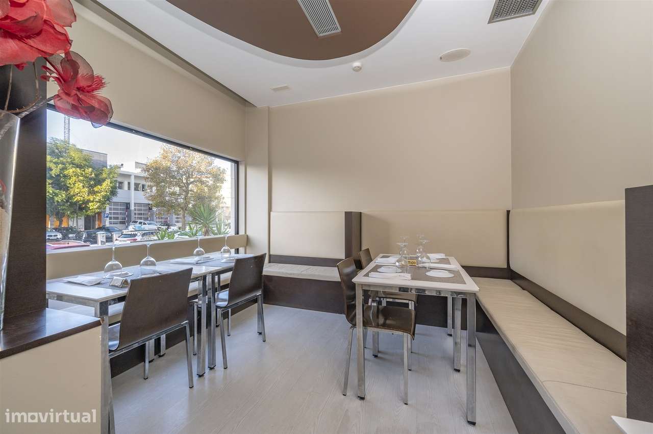 Café/Restaurante equipado, pronto a funcionar. - Grande imagem: 5/21