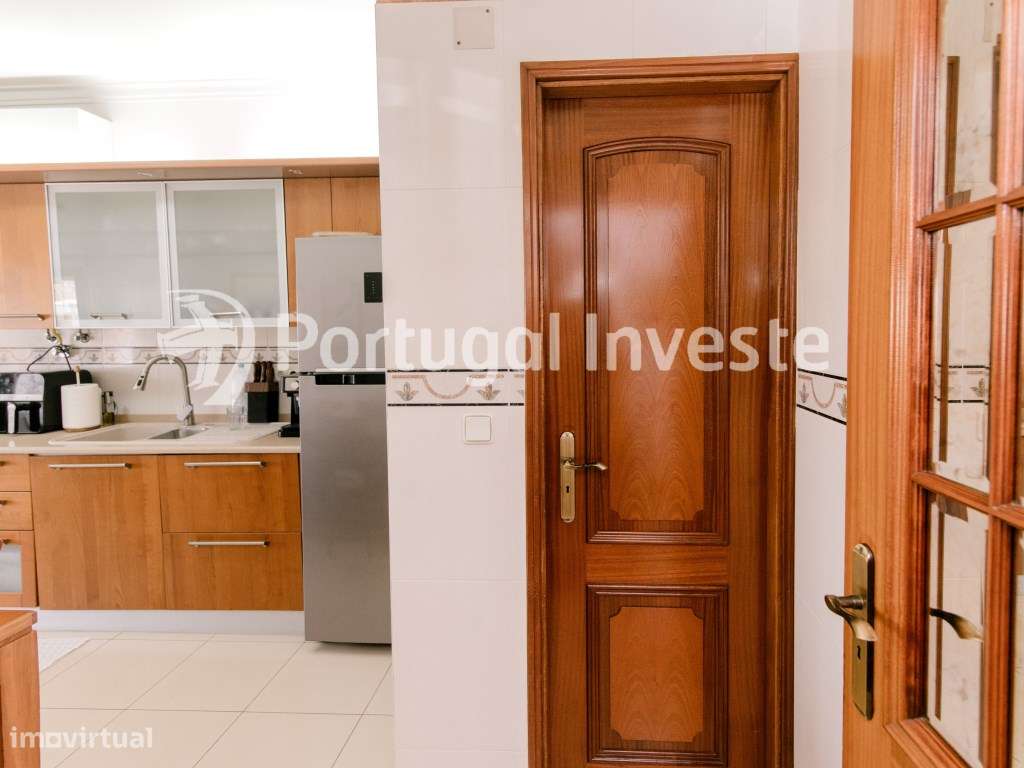 Excepcional apartamento de 4 assoalhadas na Cova da Piedade - Almada-18