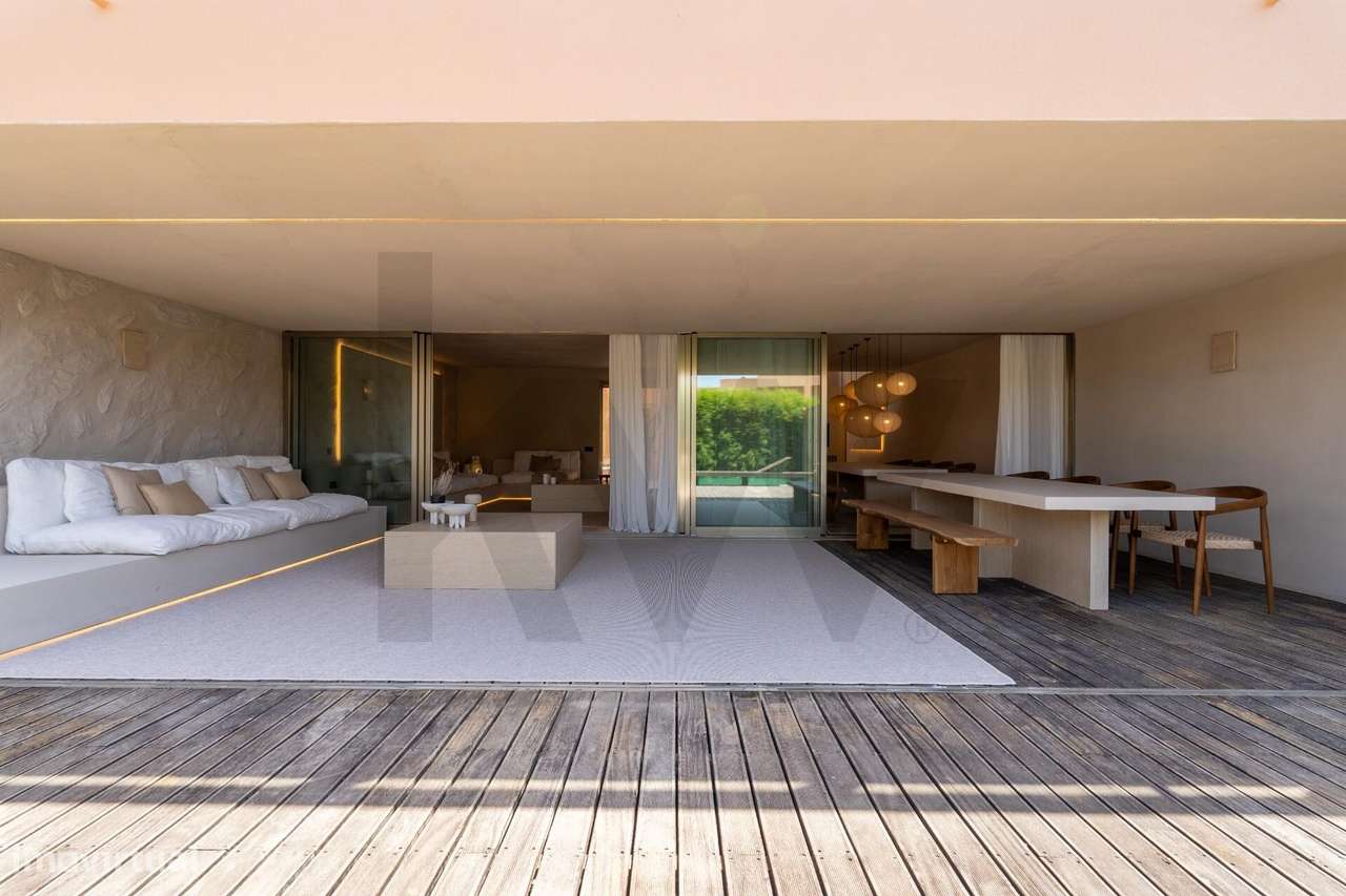 Moradia V4 exclusiva a estrear, com Jardim e Piscina privativos na Her - Grande imagem: 4/54