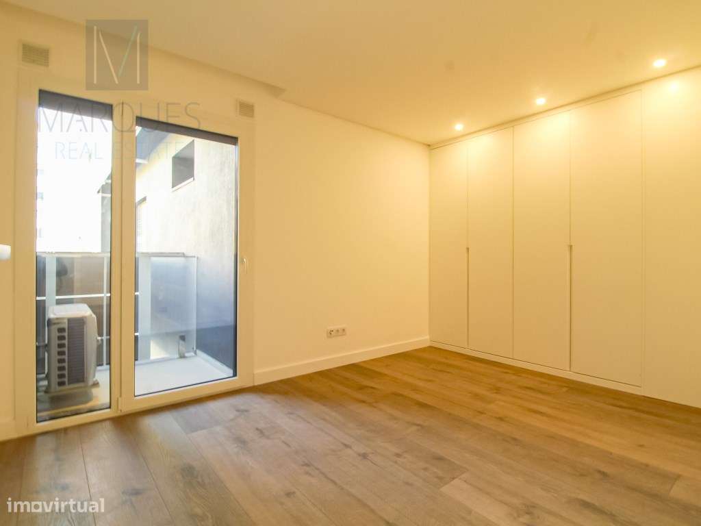 Apartamento T3 com Parqueamento e Arrecadação na Quinta do Desembar...-16