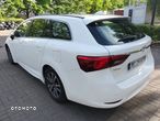 Toyota Avensis 1.8 Premium - 4