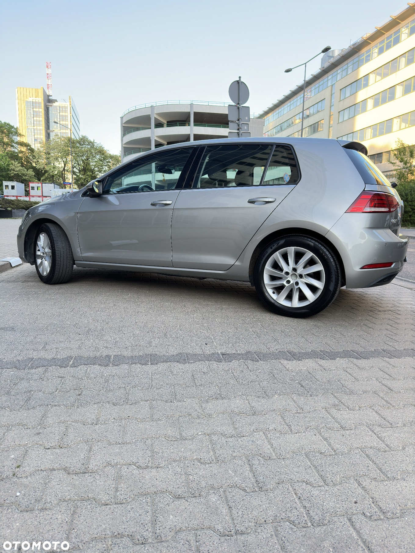 Volkswagen Golf - 5