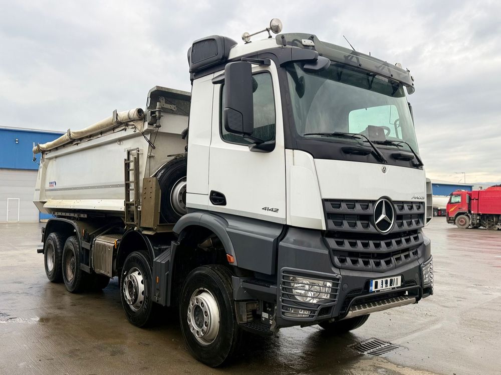 Mercedes-Benz Arocs 2023