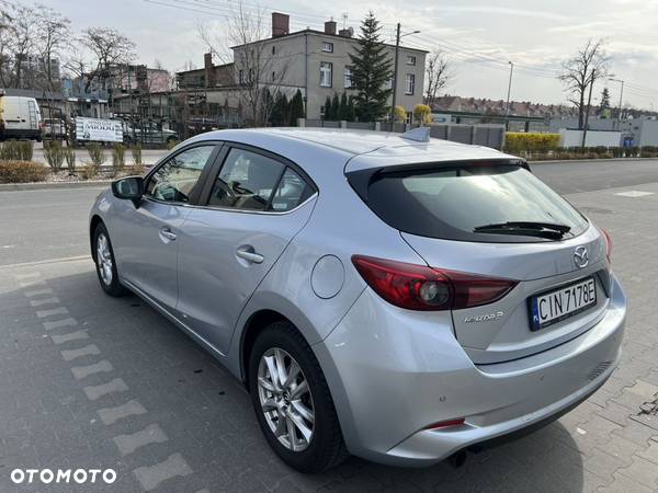 Mazda 3 2.0 Skyenergy EU6 - 10