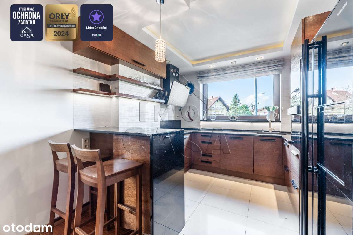 Szereg z Tarasem, Ogrodem i Garażem Wśród Zieleni - Pełny obrazek: 5/20