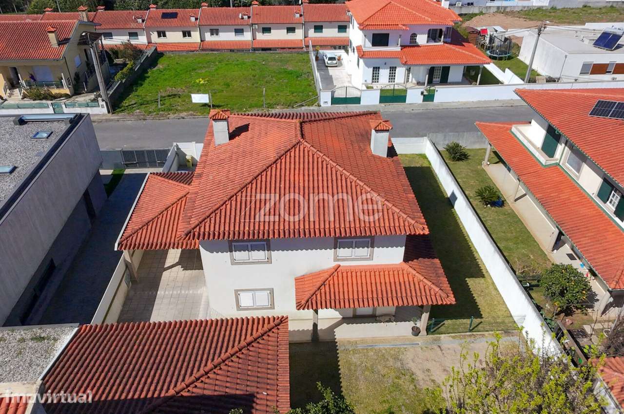 Moradia T4 em Calendário - Grande imagem: 4/39