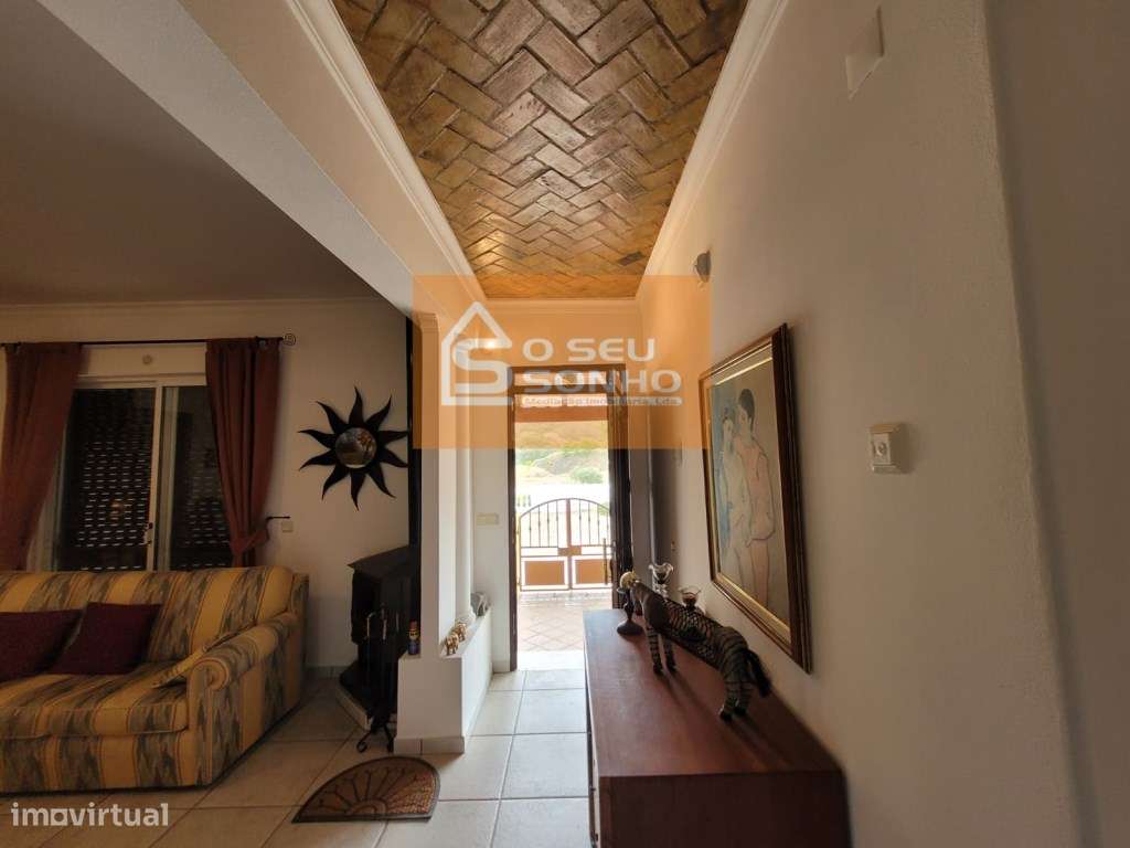 Moradia T3 com Terreno no Ameixial-4