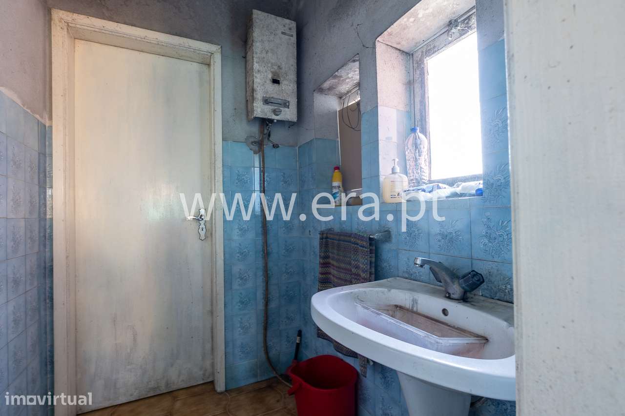 Moradia em Moledo com Vistas Deslumbradas!-13