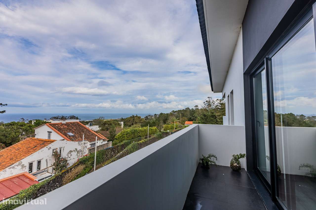 Apartamento Duplex T3 - São Vicente Ferreira.-12