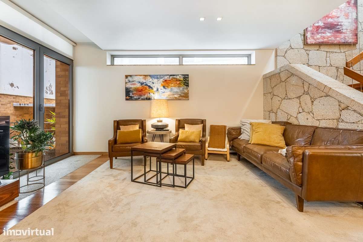 Moradia T3 + escritório à venda em Fraião - Braga-9