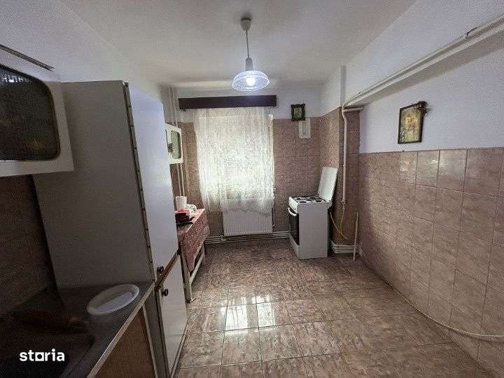 ETAJ 1, Apartament 2 camere Calarasilor. - Imagine principală: 3/6