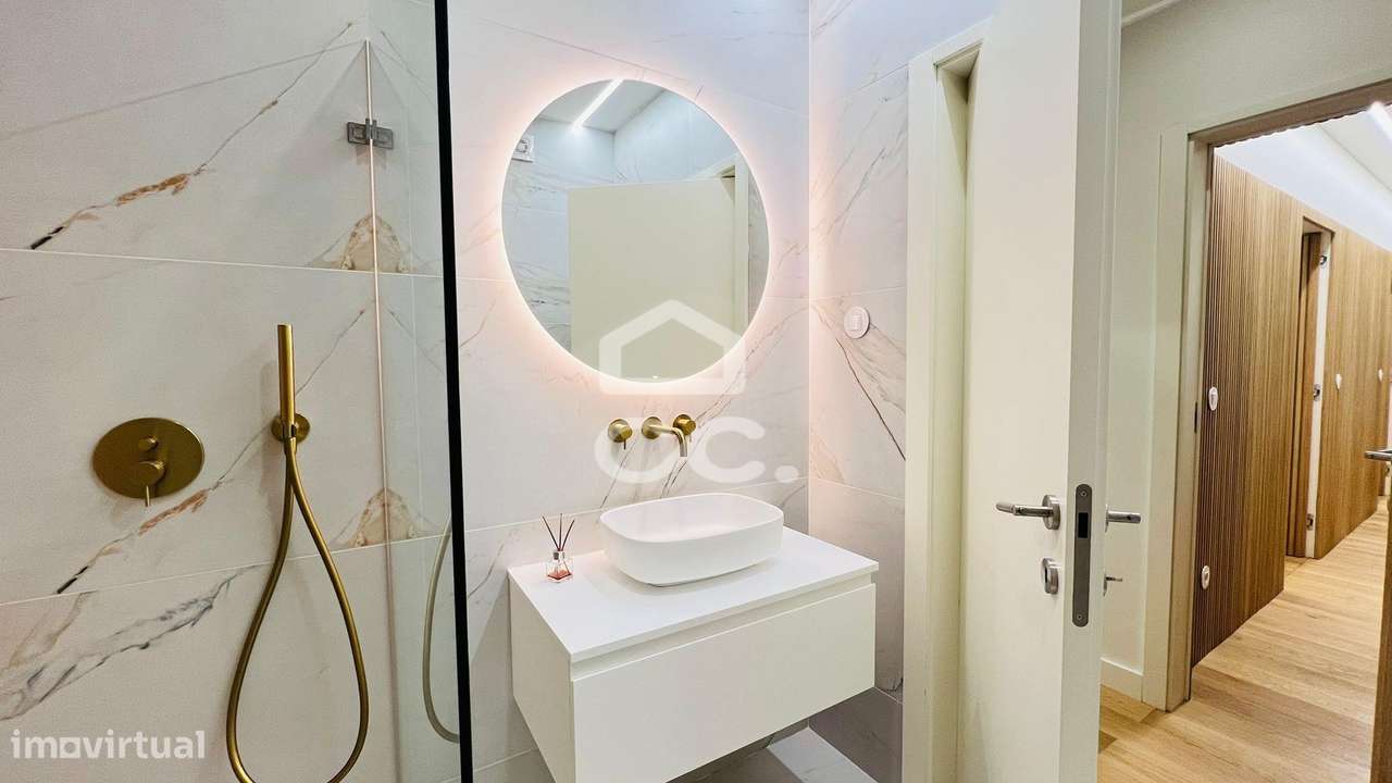 Apartamento T3 de Design Exclusivo no Coração da Baixa de Setúbal-18