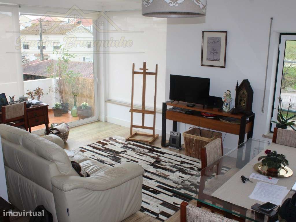 Apartamento T2 com garagem a 10min da praia-26