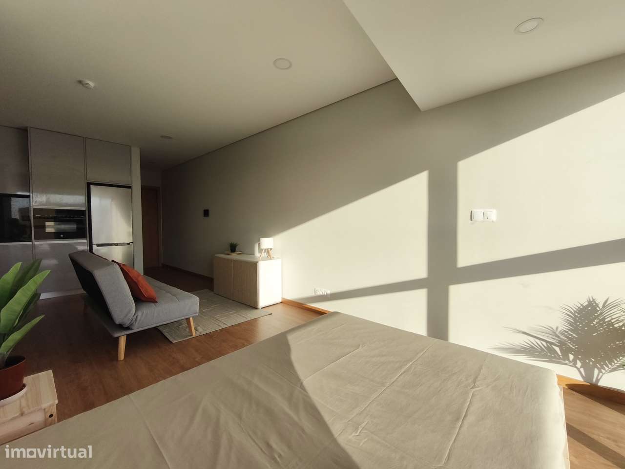 Estúdio junto ao Hospital São João - Grande imagem: 3/8