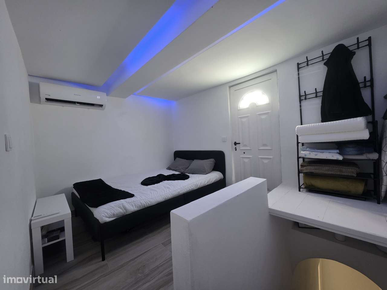 Moradia T1 + 1 com 2 terraços perto do Mar e Marina-13