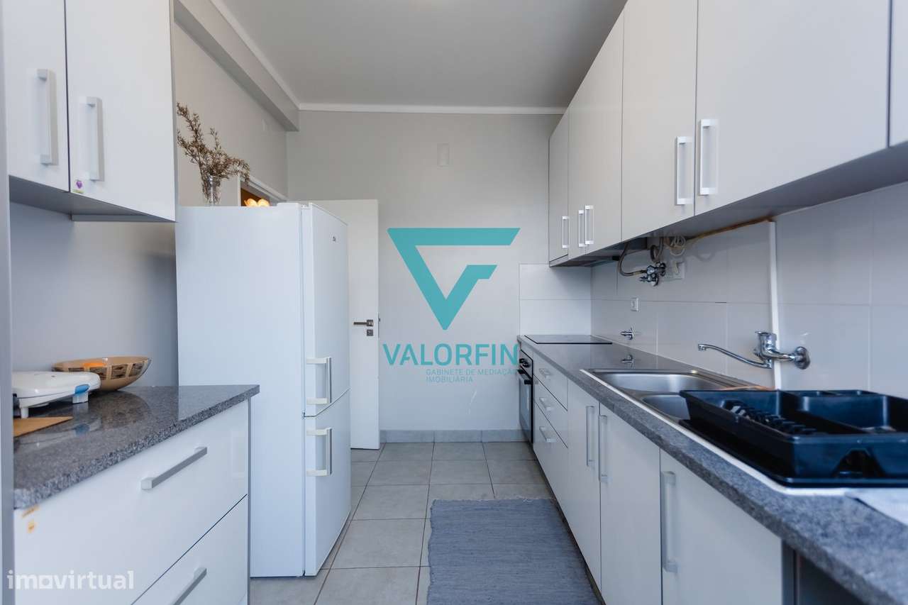 Apartamento T4 – Avenida Miguel Torga | Leiria - Grande imagem: 2/22