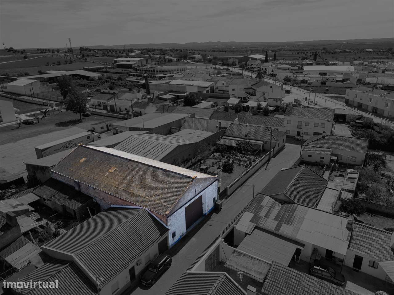 Armazém agrícola ou industrial em São Manços - Grande imagem: 4/20