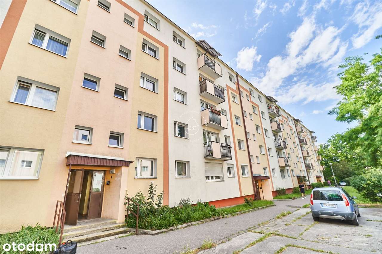 3 pokoje| 1 piętro| balkon| piwnica|-12