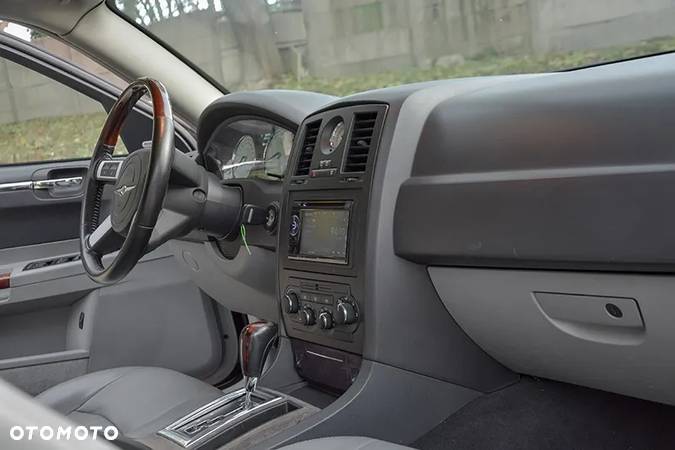 Chrysler 300C Touring 3.0 CRD DPF Automatik - 8