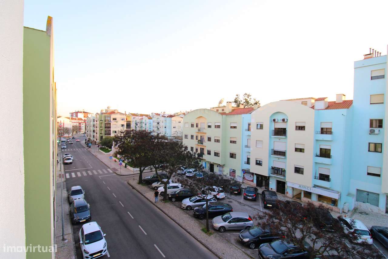 Apartamento T3 Amora -Seixal-7