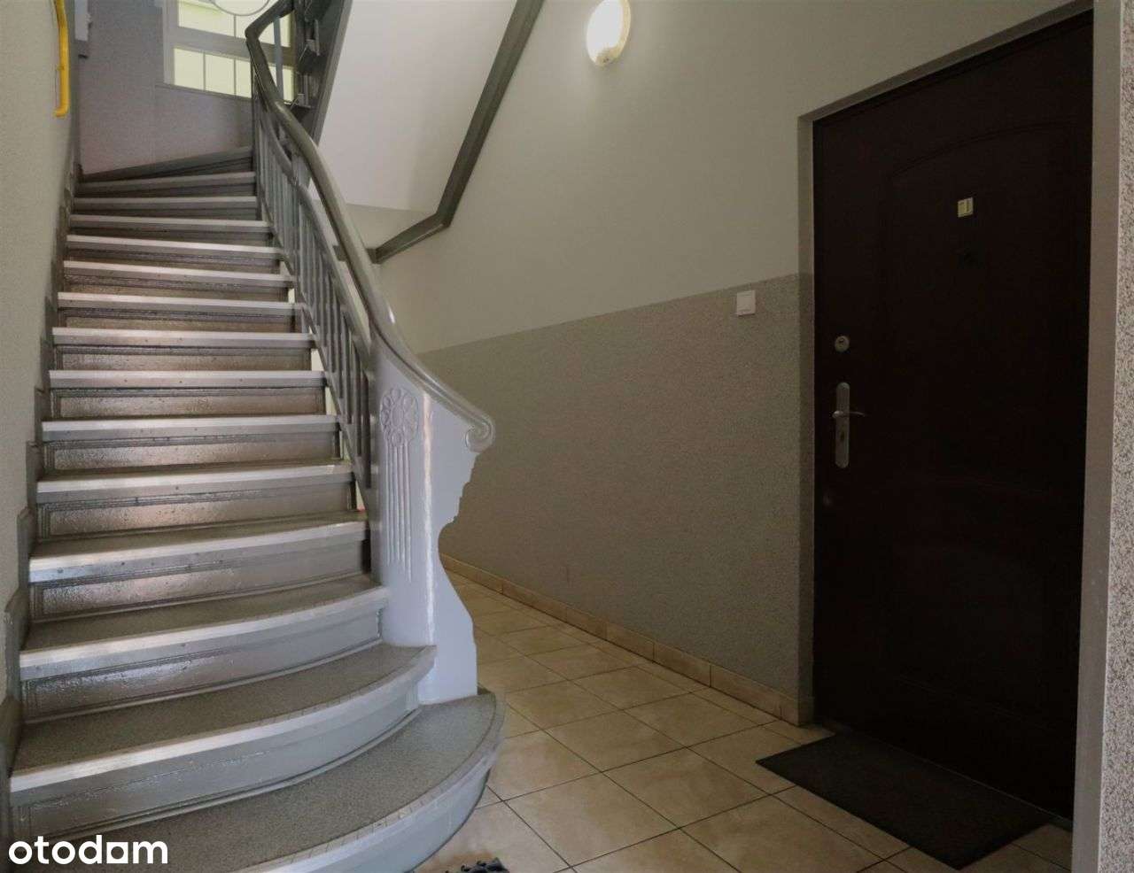 Antresola i balkon – hit na Dworcowej-13