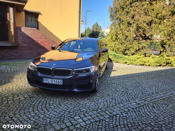 BMW Seria 5 530i xDrive - 14