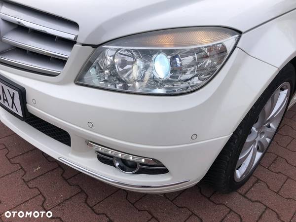 Mercedes-Benz Klasa C 180 T Kompressor Automatik BlueEFFICIENCY Avantgarde - 17