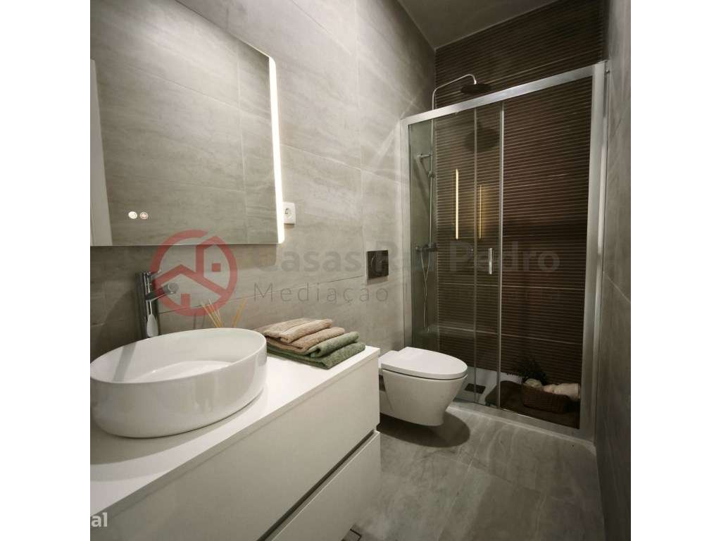Apartamento T3 totalmente remodelado com elevador em Benfica, Lisboa-21