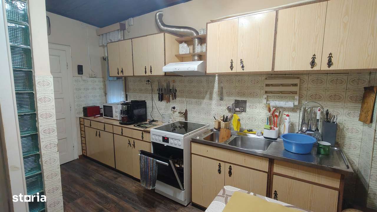 Casă solidă P+E – zona 14 Mai-4