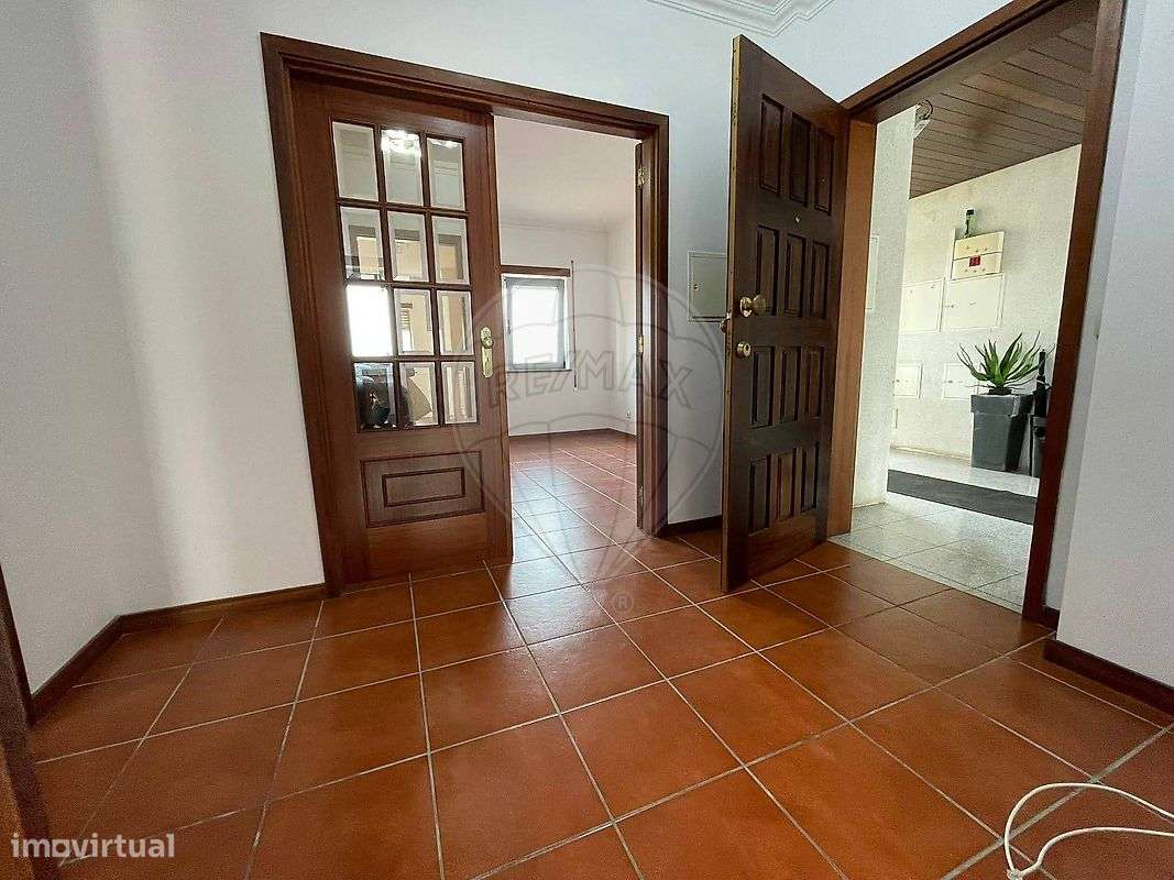 Apartamento T2 para venda - Grande imagem: 2/11