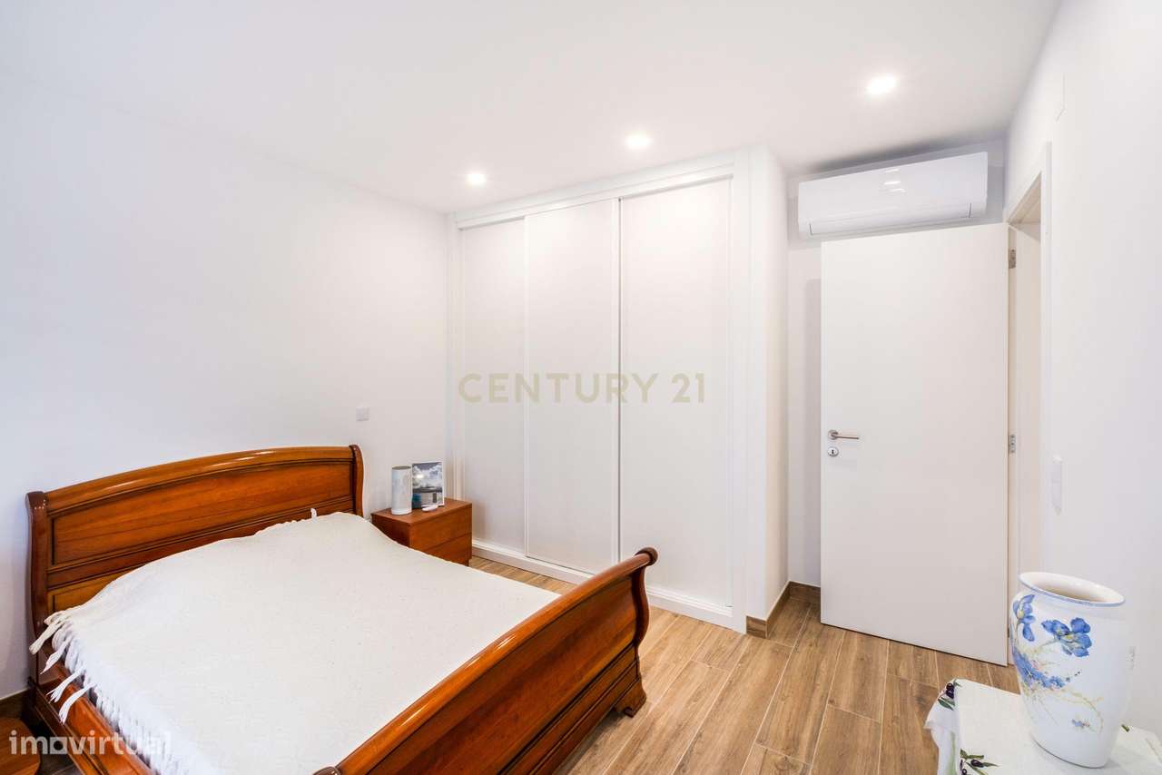 MORADIA ISOLADA TÉRREA T3 COM PISCINA AQUECIDA - ASSENTA (São Pedro d-31