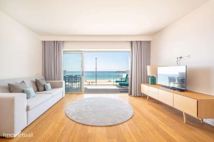 T0 Luxo em Empreendimento com Vista Mar Lugar de Garagem Arrecadação-5