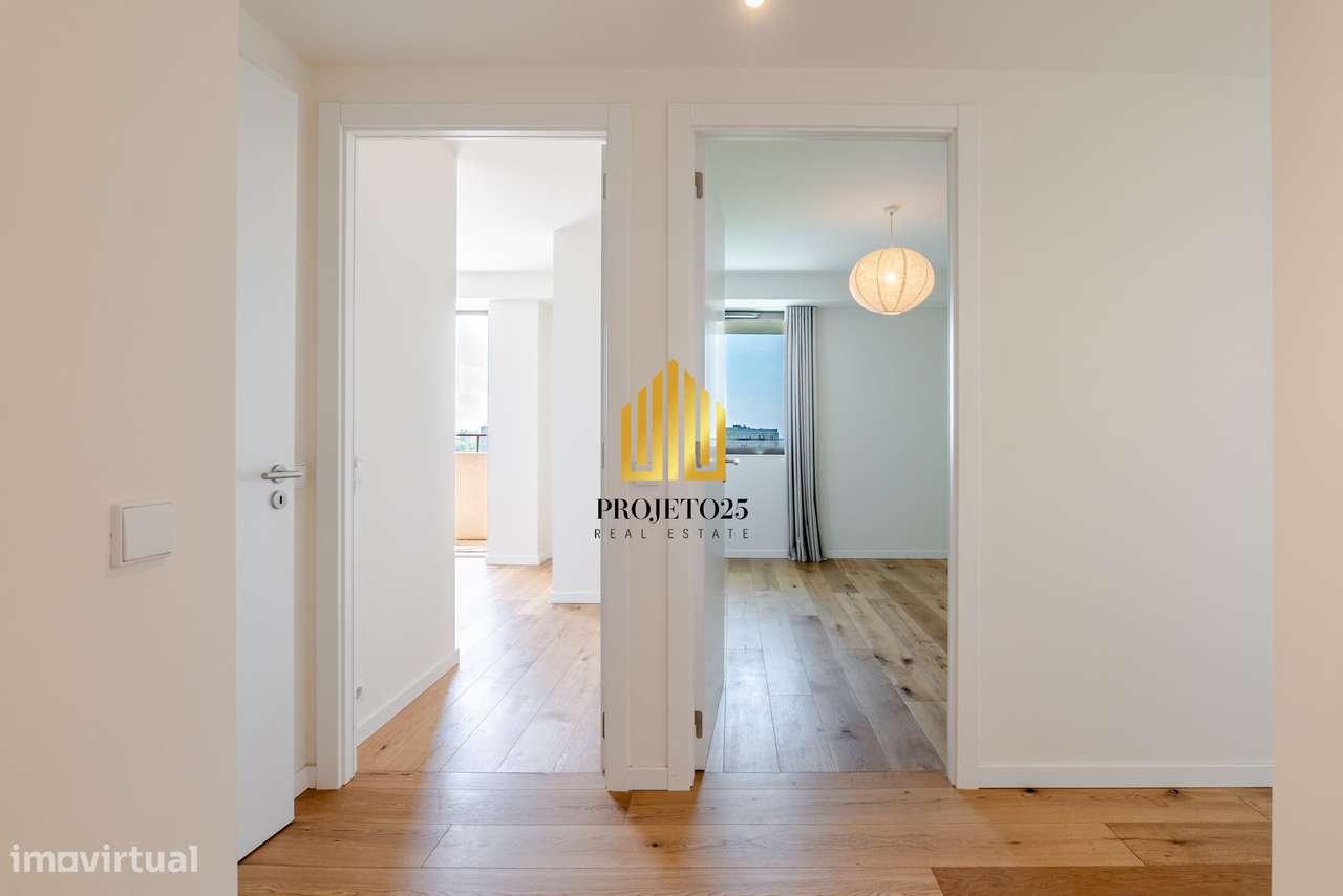 Apartamento T2, 3 Varandas Sul e Poente 13º Piso Vistas Deslumbrantes!-25