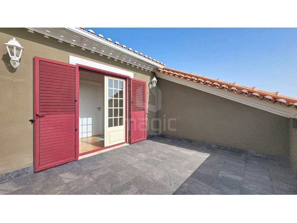 Moradia T4 isolada, usada, Encarnação - Mafra-36