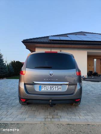 Renault Grand Scenic dCi 130 FAP Start & Stop Bose Edition - 14