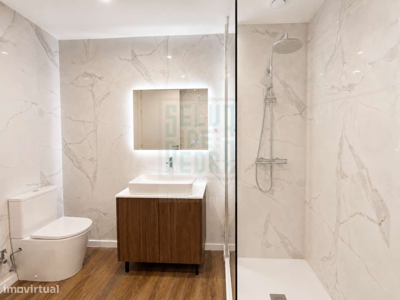 T2+1 Remodelado com 140m² em Paços de Ferreira-16