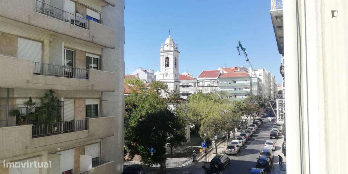 Quarto - localizado em Anjos Lisbon - Grande imagem: 2/28