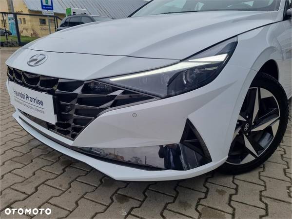 Hyundai Elantra 1.6 Executive CVT - 9