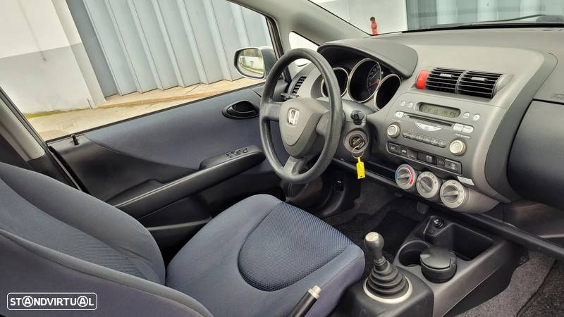 Honda Jazz 1.2 LS Cool Plus - 25