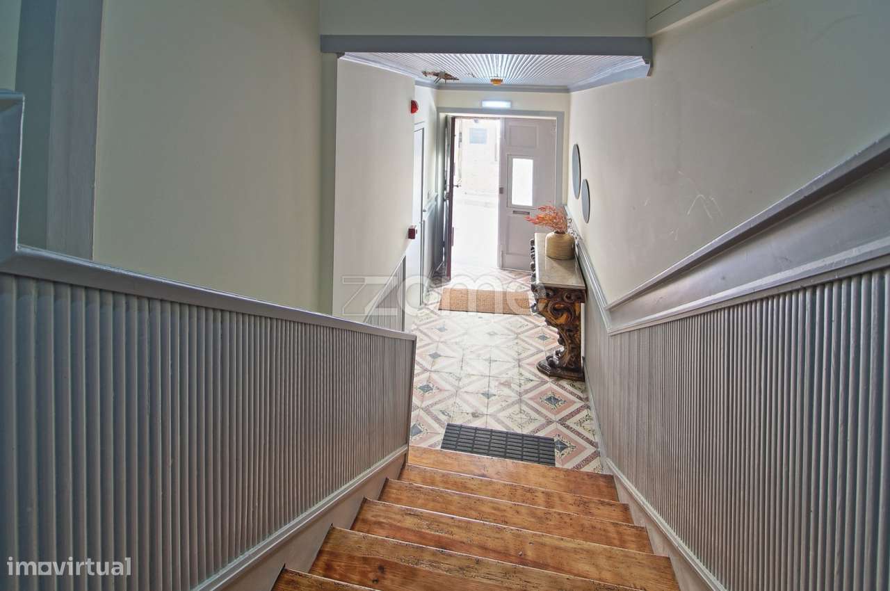 Prédio remodelado em zona património da Unesco de Guimarães - Grande imagem: 3/30