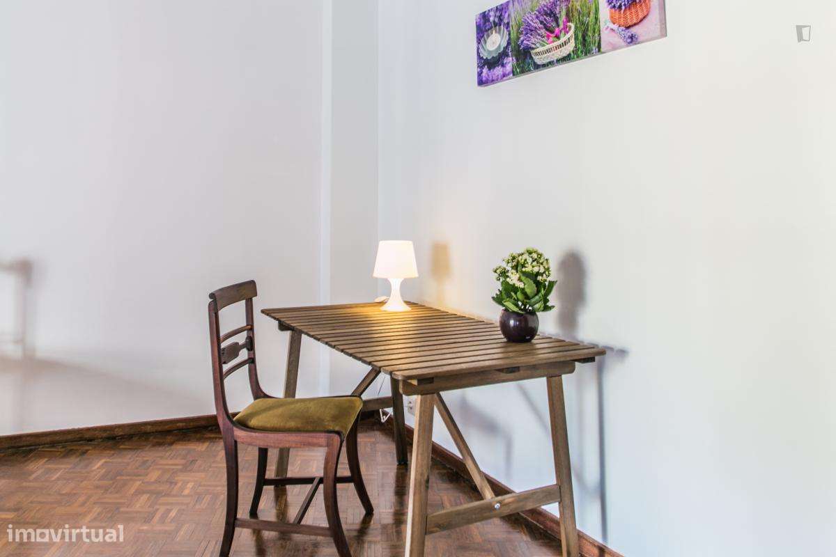 Quarto - localizado em Arroios Lisbon - Grande imagem: 4/21