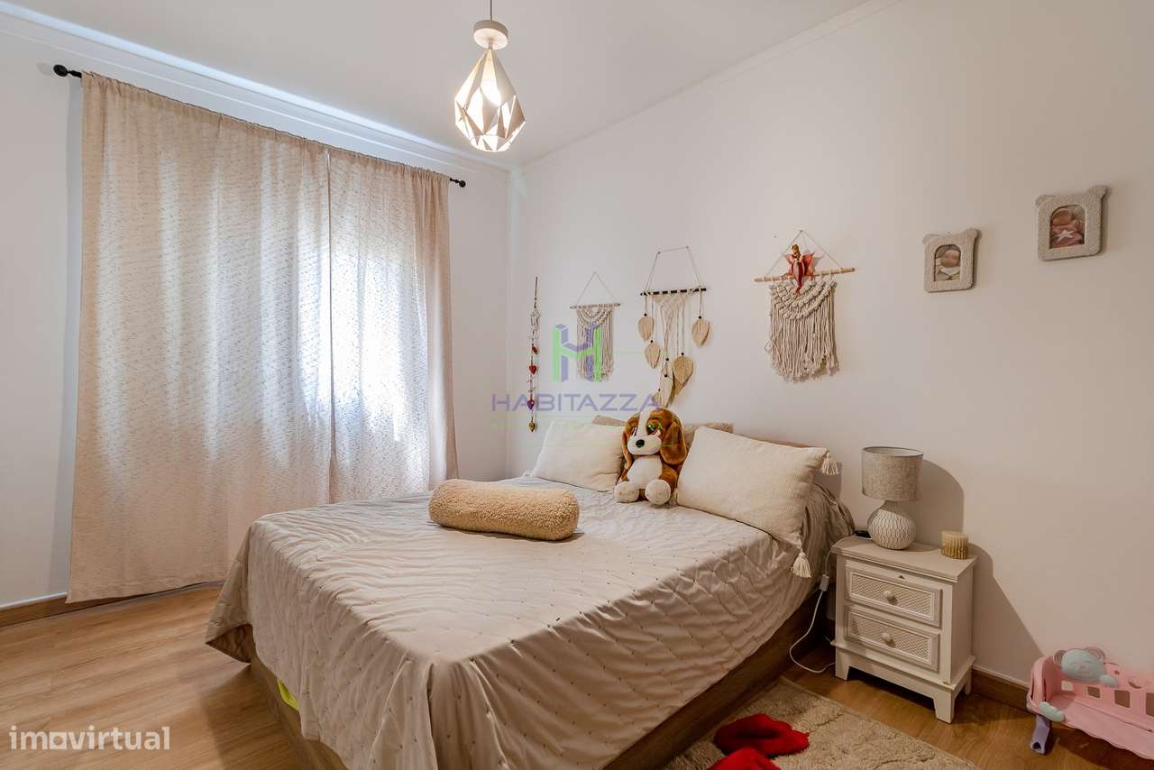 Apartamento T2 com Terraço, virado a sul, numa zona sossegada de Lagos-13