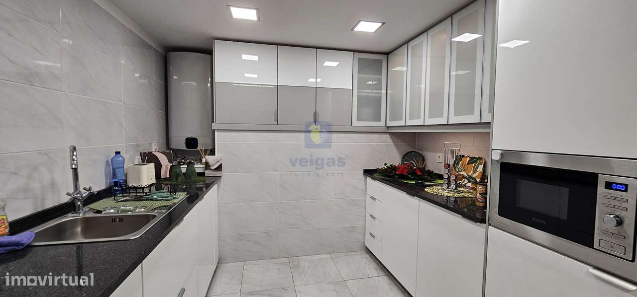 Moradia T2+1 Renovada - Bairro da Chasa - Grande imagem: 3/40