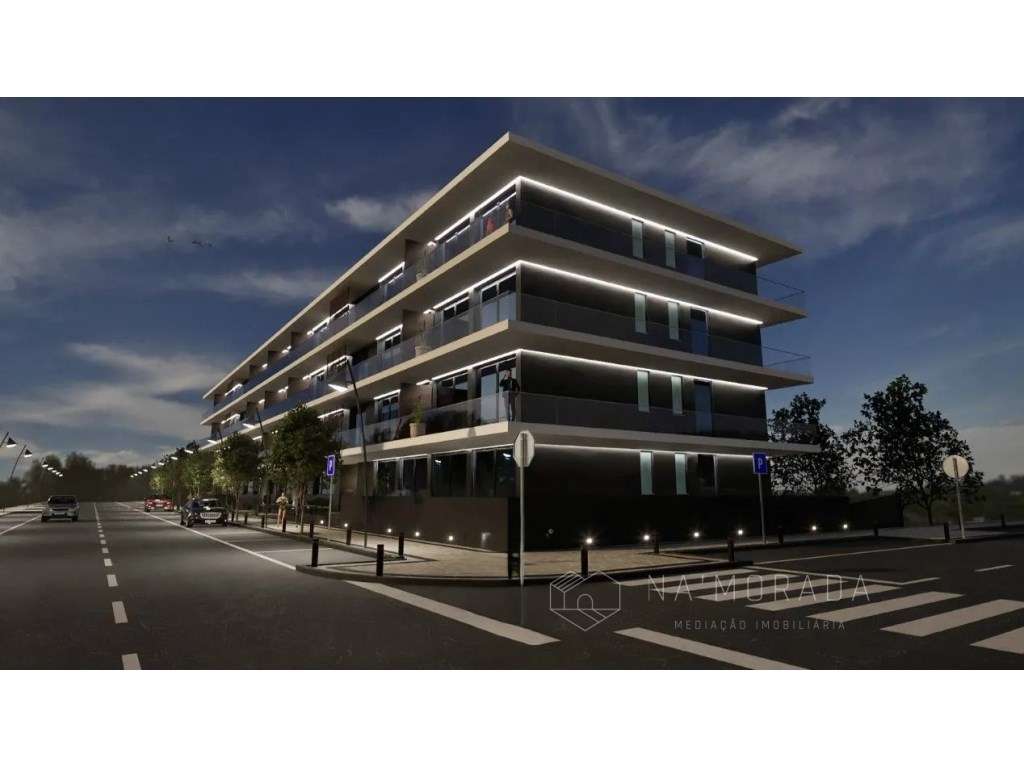 Apartamento T3 com duas frentes e duas varandas no Empreendimento L...-25