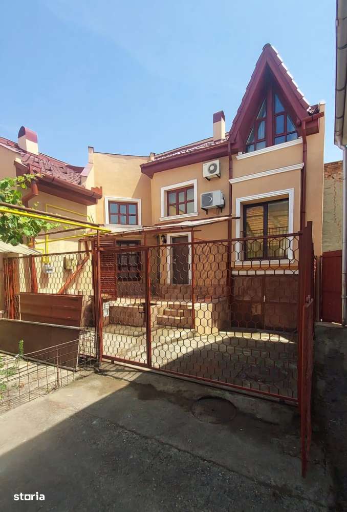 Vilă impunătoare cu arhitectură elvetiană pe 3 nivele - proprietar - Imagine principală: 1/19