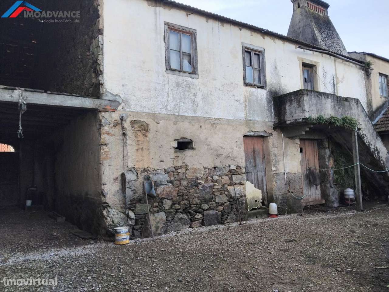Casa centenária situada numa aldeia no concelho de Penacova, Coimbra - Grande imagem: 5/41